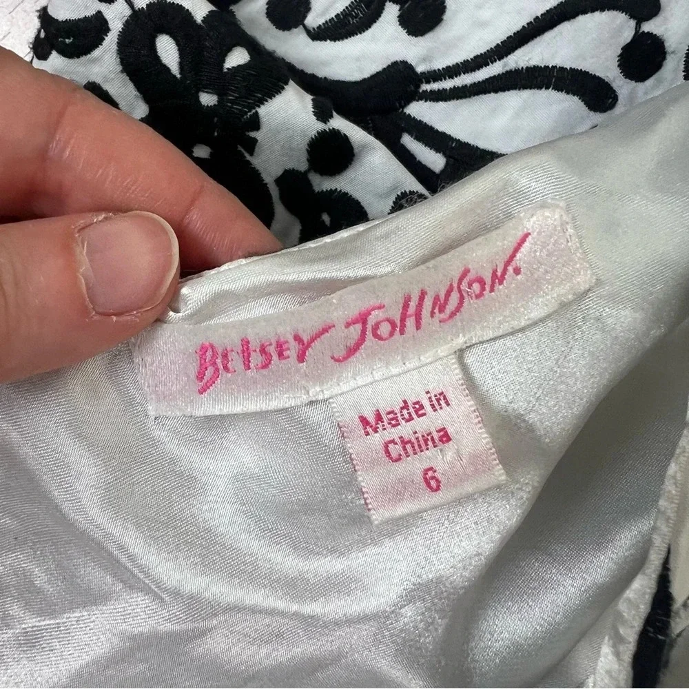 Vintage Betsey Johnson Black & White Butterfly Embroidered Dress Size 6 - Picture 6 of 7